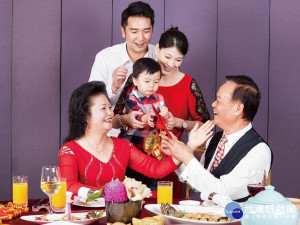 香格里拉台南遠東飯店推出除夕圍爐與春節餐飲。