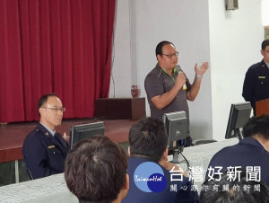 防治非洲豬瘟總動員，北港警分局特辦理強化防疫宣導及作業講習，先期完成防疫分工協調，健全警務人員正確防疫觀念。（記者陳昭宗拍攝）