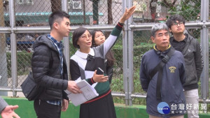 銀髮共餐缺場地　李翁月娥爭取空地搭雨棚