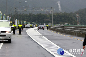 蘇花公路今年春節連假對21噸以上大貨車實施時段性管制。（圖／陳木隆攝）