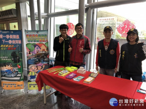 寒冬送暖　南港警愛心募物資捐贈