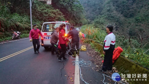 南庄、頭份分傳民眾求援聲　警方即刻協助成功救援