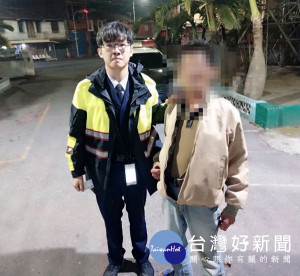 警方利用人臉辨識系統M-Police比對，成功幫助迷途的精障男子確認身分，並安全將他送返家中與家人團聚。