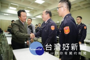 加強重要節日安全維護工作起跑，翁縣長慰勉辛勤員警