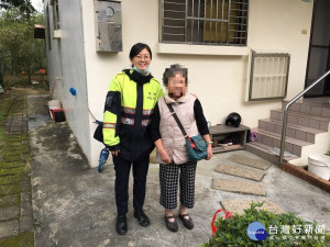 8旬老嫗訪友迷途　熱心警助返家