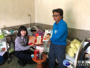 寒冬送暖　枋警結合地方關懷弱勢