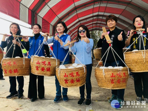 圖說：翻轉雲林四女力在元宵節再度合體，基層盼望能持續前進，贏下立委總統選戰。