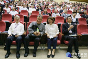 嘉義市政府108年度「組織變革」專題演講　黃市長勉勵同仁創新求變，為市政注入新能量