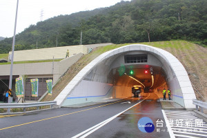 蘇花改蘇澳到東澳路段通車後現又啟動東澳至南澳段改善的可行性研究。（圖／陳木隆攝），