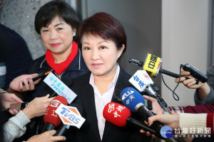盧秀燕表示國民黨內是美女如雲、人才濟濟。