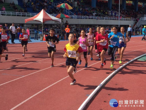 台東縣中小學校聯合運動會登場　千名選手爭全中運代表權