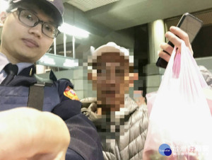 藍芽耳機遺留月台遭清除　捷警廢棄物堆急尋回