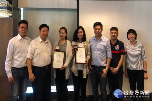 崑山科大蔡家欣同學獲頒五心之星。