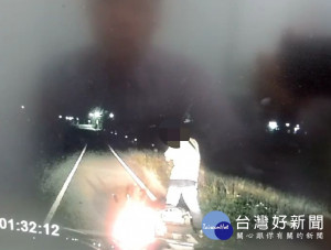 做賊心虛棄車跳水溝　男子酒測值達0.43遭送辦