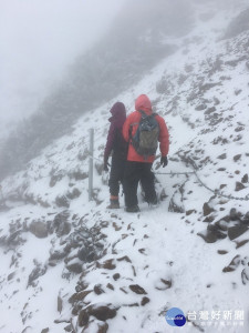 春寒料峭，山區氣候難測，登山要做足準備。