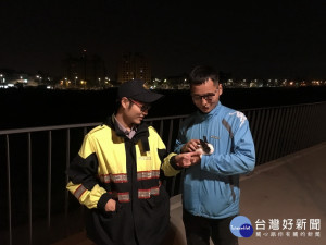 警方協助找到小白兔。林重鎣翻攝