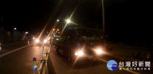 毒品熱點路檢建功　警查獲香煙盒藏毒品海洛因