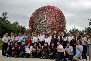 嘉義市長黃敏惠帶領市府團隊參觀花博 科技加創意讓花博與眾不同