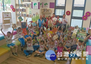 茉莉二手書店的閱讀苗圃在雲林家扶北港服務處正式揭牌啟動，歡迎社區民眾一起來使用，促進親子間的緊密互動，豐富社區家庭親子的學習生活。