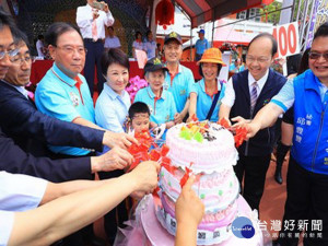 追分國小百年校慶 盧市長祝福校運昌隆。林重鎣攝