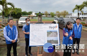 雲縣府回應地方民生需求，充實基礎建設工程，副縣長謝淑亞率隊會勘四湖鄉蔡厝村重劃區農路、口湖鄉頂口湖簡易抽水站等相關設施改善工程。（記者陳昭宗翻攝）