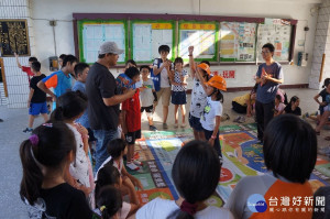 高雄市政府水利局於108年5月18日及25日分別在壽山動物園、鳳山園藝試驗所水土保持戶外教室，舉辦水土保持闖關活動（圖／記者李祖東攝）