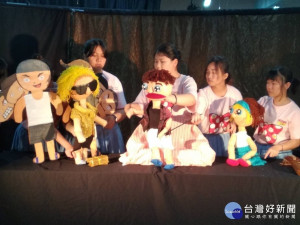 永平工商幼保科參加107學年度「全國創意戲劇比賽」，以時下最流行的「穿越劇」劇情，再度奪下特優獎。(圖/林鵬程攝)