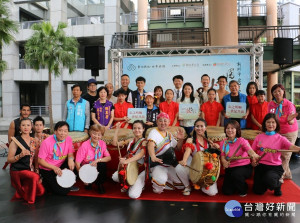文化局長蔡佳芬、議員黃林玲玲、馬見等出席新北市國際鼓藝節宣傳記者會 。（圖／記者黃村杉攝）