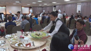 東海餐飲技藝非凡　畢業展辦桌謝師恩