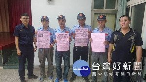 北港警分局為有效提升社區巡守隊員協勤能力，辦理「108年上半年守望相助隊人員任務訓練」，亦擴大宣導防空演習資訊。（記者陳昭宗拍攝）