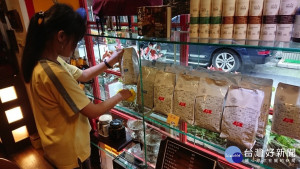 中市推屯區少年社區服務職場體驗　一日店員啟發學生職業興趣