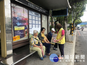 桃園醫院公車站候車亭禁菸宣導 

