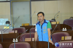 市議員吳嘉和對桃園發展以「住、商、工、農」四部份提出建議。(圖／桃園市議會提供)