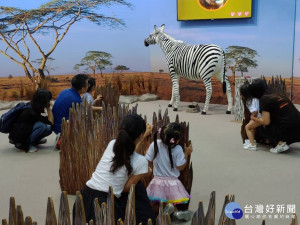 日本海外唯一變身教育互動樂園「變變變！MOVE生物體驗展」高雄場5月21日開展啦！