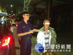 8旬老翁迷途　熱心警助返家