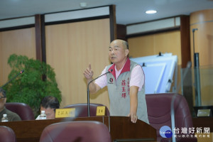市議員莊玉輝在總質詢關心台北商業大學周邊規劃。(圖／桃園市議會提供)