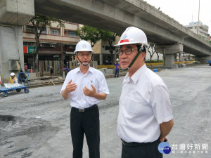 左營地下道填平提前通車。