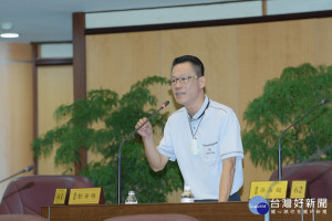 市議員劉安祺在市政總質詢指出，青年局因為沒有HTTPS及SSL加密措施，有可能導致民眾個人資料嚴重外洩，要求檢討改善。(圖／桃園市議會提供)