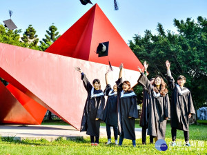 元智大學週六舉辦畢業典禮 徐旭東到場祝福勉勵