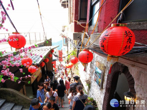 深坑商圈及九份商圈今年在經濟部中小企業處舉辦的「2019績優商圈評選活動」，在三類徵件主題中的環境整潔類及魅力特色類分別奪冠。
