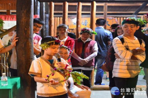 發展特色學校。