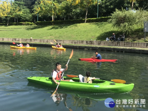 獨木舟體驗營。林重鎣攝