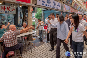 香港「反送中」事件讓總統蔡英文聲勢持續上揚（圖／翻攝蔡英文臉書）