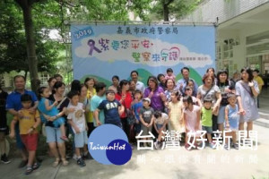 「點亮社區婦幼安居－Safety Light, Save Lives」嘉義市政府警察局與玉山國中科技教育中心跨域合作，辦理親子手作IQ Light研習暨建構婦幼安全社區