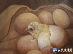 「藝思‧意遊」楊美英師生繪畫展在桃園市立圖書館平鎮分館1樓文化館開展。