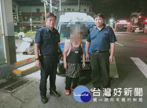 婦人夜間行車拋錨受困，幸得虎尾警方及汽修場老闆熱心協助，使她順利返家，亦對員警為民服務之精神深表感謝與肯定。（記者陳昭宗拍攝）