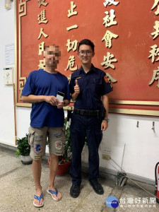 民眾搭小黃遺失手機　熱心警迅速找回