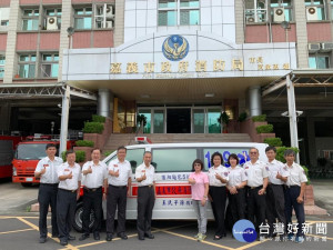 事業有成回饋社會 市消救護車添戰力