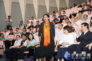 「嘉義走出去，世界走進來」嘉義市政府警察局國際警政交流，邀請美國紐約市立大學約翰杰刑事司法學院系主任Mangai Natarajan教授專題演講及經驗交流。