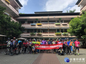 教育局1日辦理108年度候用校長儲訓自行車探索課程，特別邀請金鐘獎知名製作人與主持人—焦志方講授「跨界與行動」課程